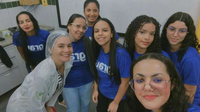 Grau