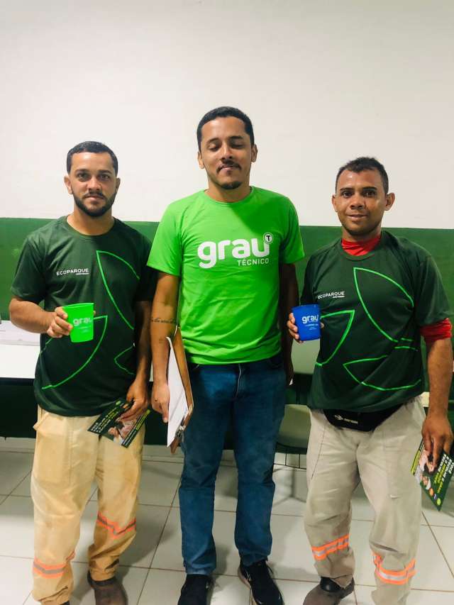 Grau