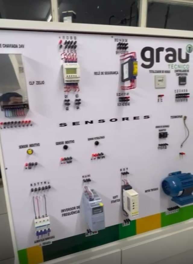 Grau