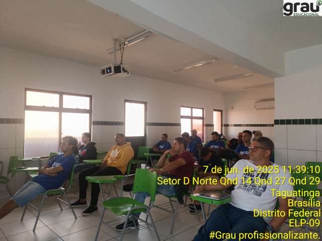 Grau