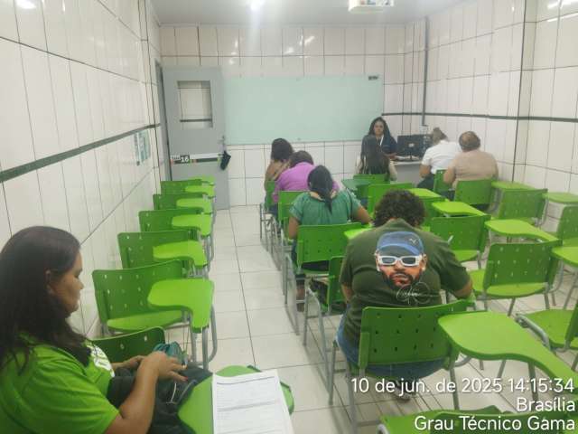 Grau