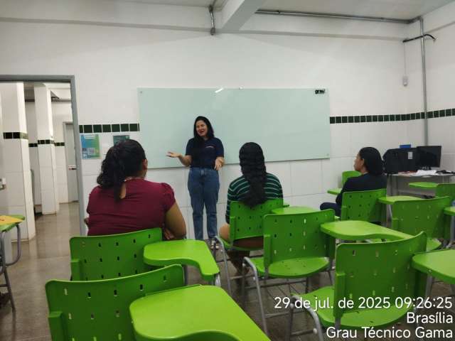Grau