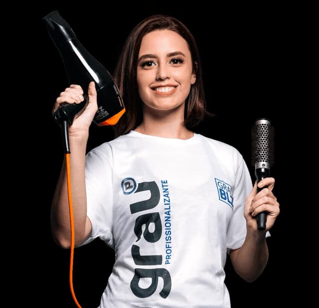 Profissional do curso cabeleireiro
