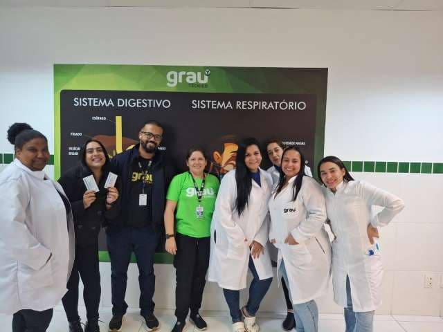 Grau
