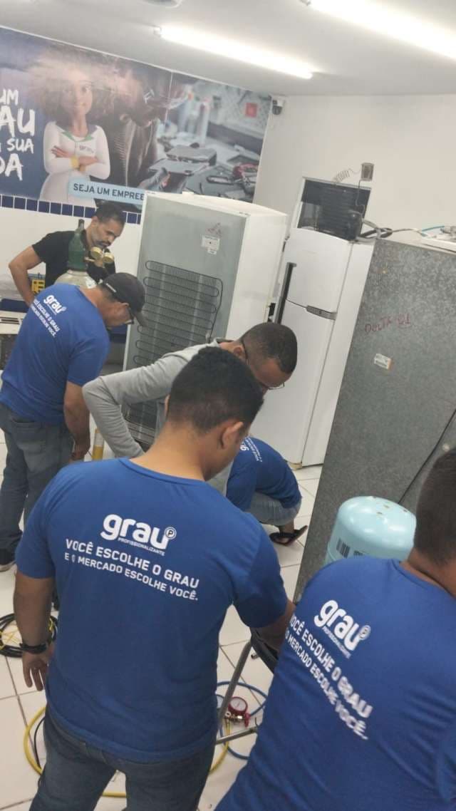 Grau